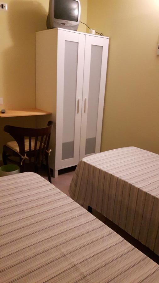 B&B La villetta rossa Anzio Esterno foto